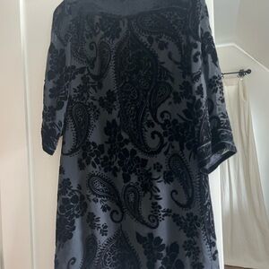 Elegant Black and Gray Paisley Dress Donna Morgan